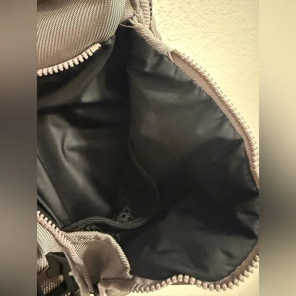 Lululemon Carry Onward Rucksack 12L - Picture 4 of 11